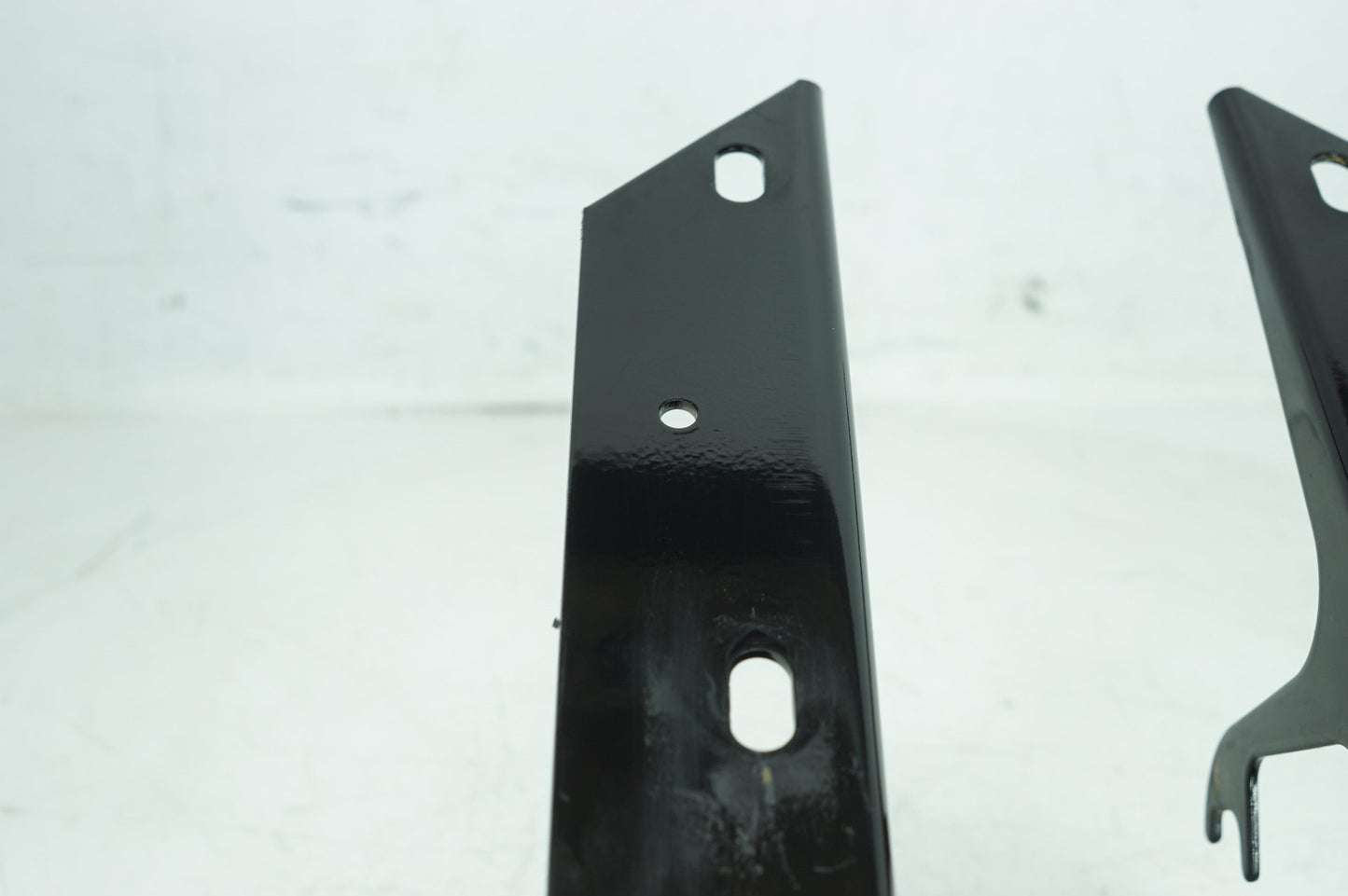 2008 - 2016 Harley-Davidson Touring Road Glide Front Fairing Radio Caddy Mount Holder 47200028A