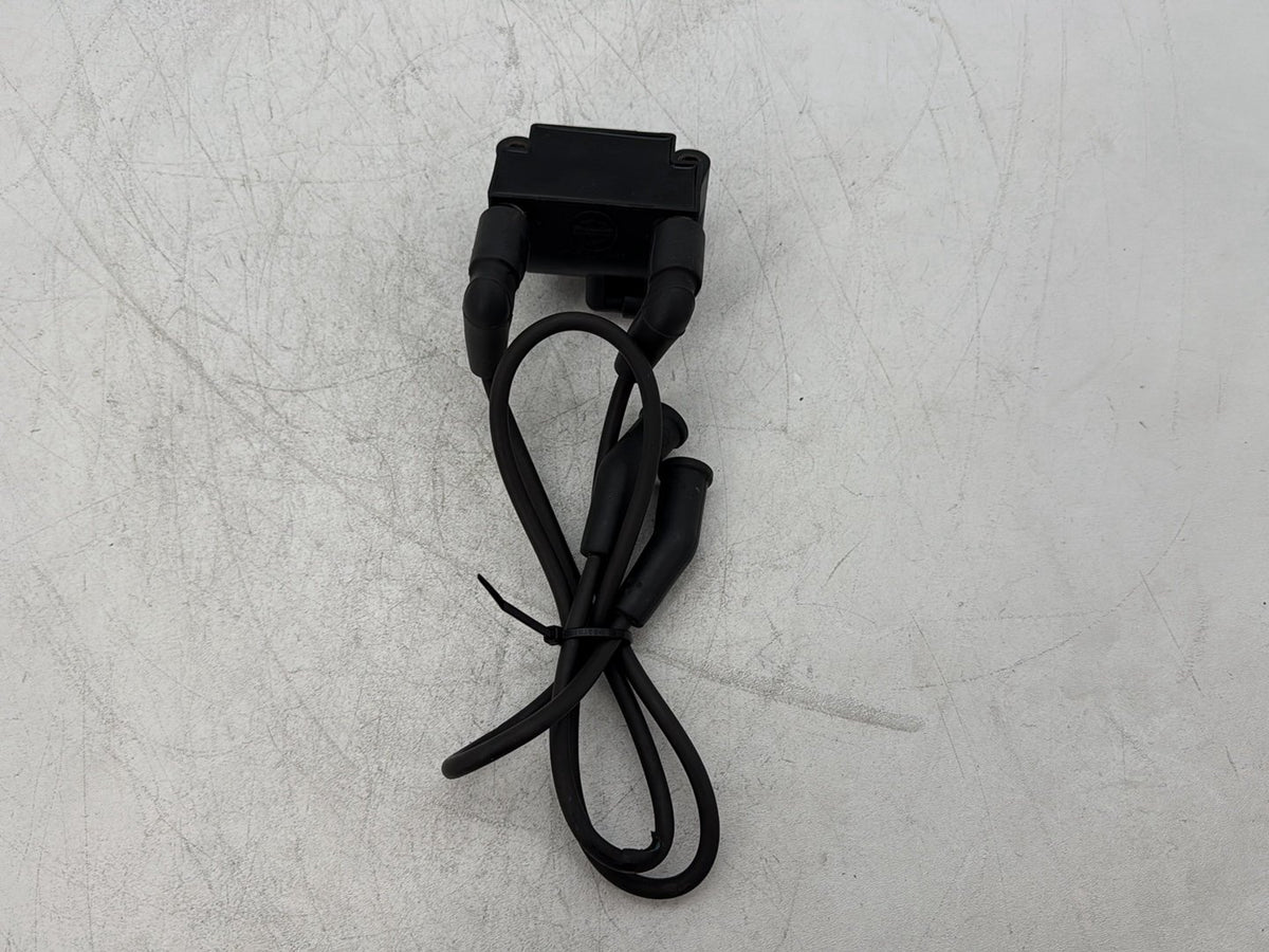 2010 Harley Street Glide Touring FLHX OEM Ignition Coil Spark Plugs Cable