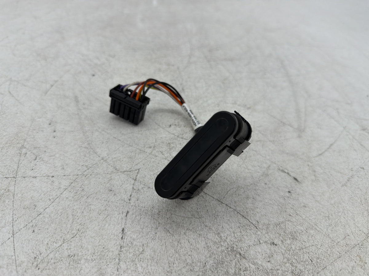 2013 Harley Street Glide Touring FLHX OEM Dash Indicator Lamp Wire Plug In