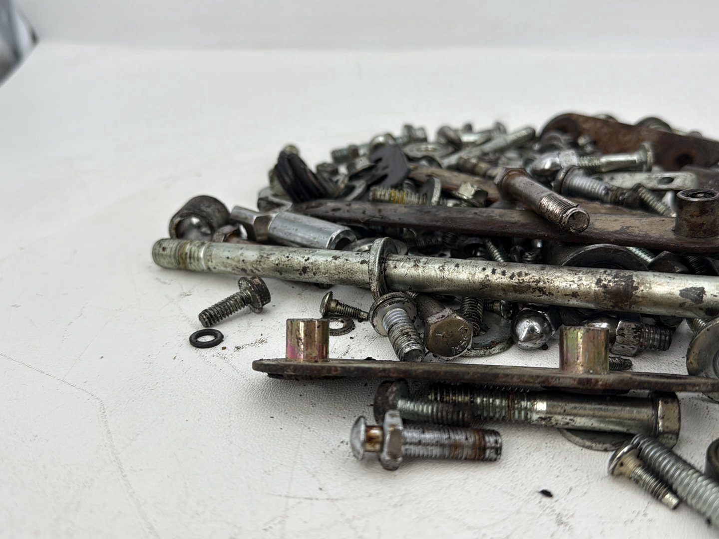 1999 - 2006 Harley-Davidson Softail Heritage Hardware Bolts Nuts & Brackets