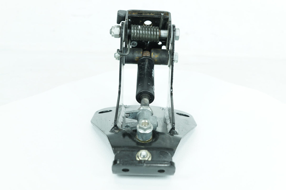 2010 Harley-Davidson Touring Electra Ultra Backrest Lift Mount 52482-01A