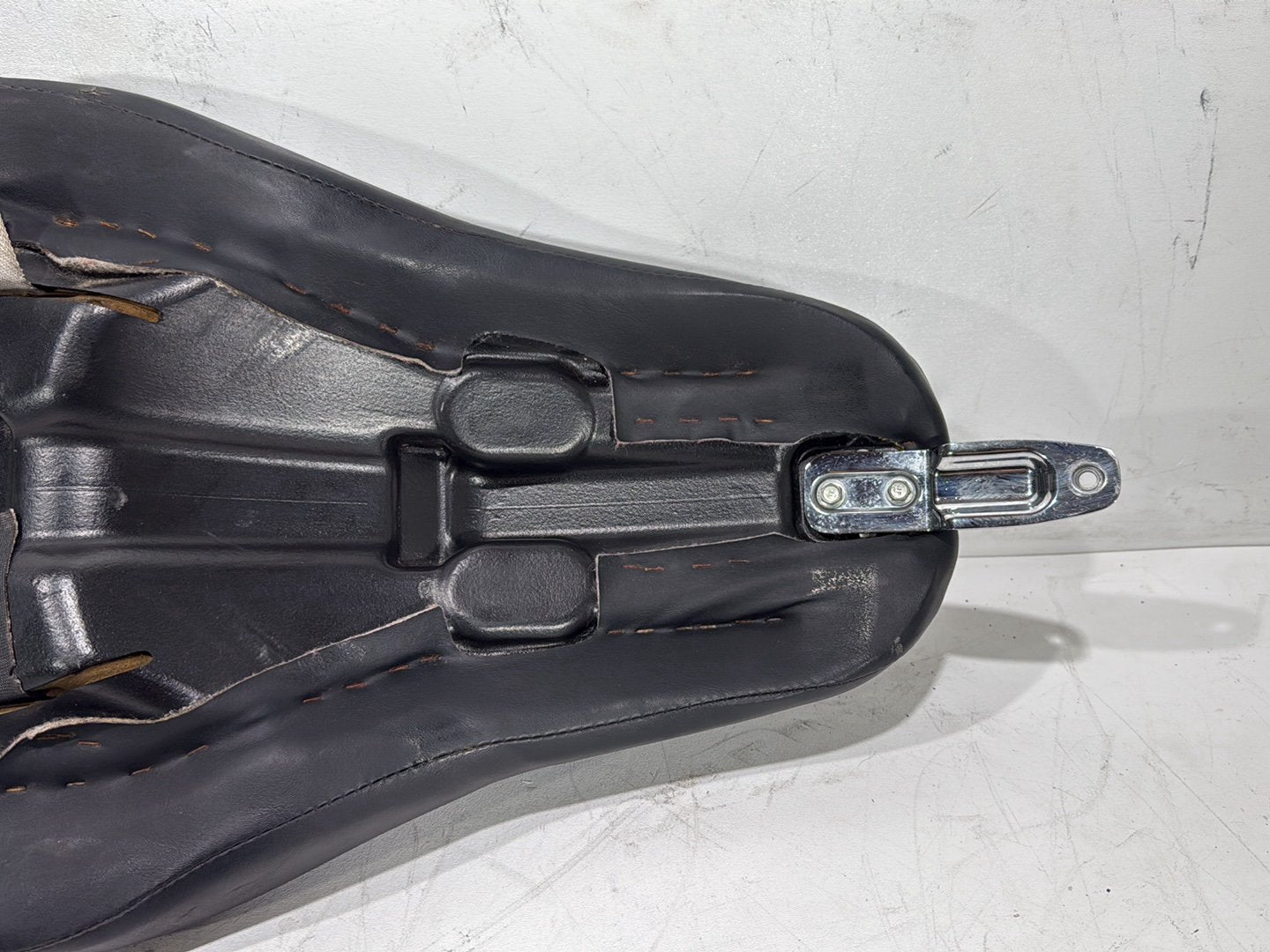2008 Harley Dyna Fat Bob FXDF OEM Passenger Rider Driver Seat Saddle