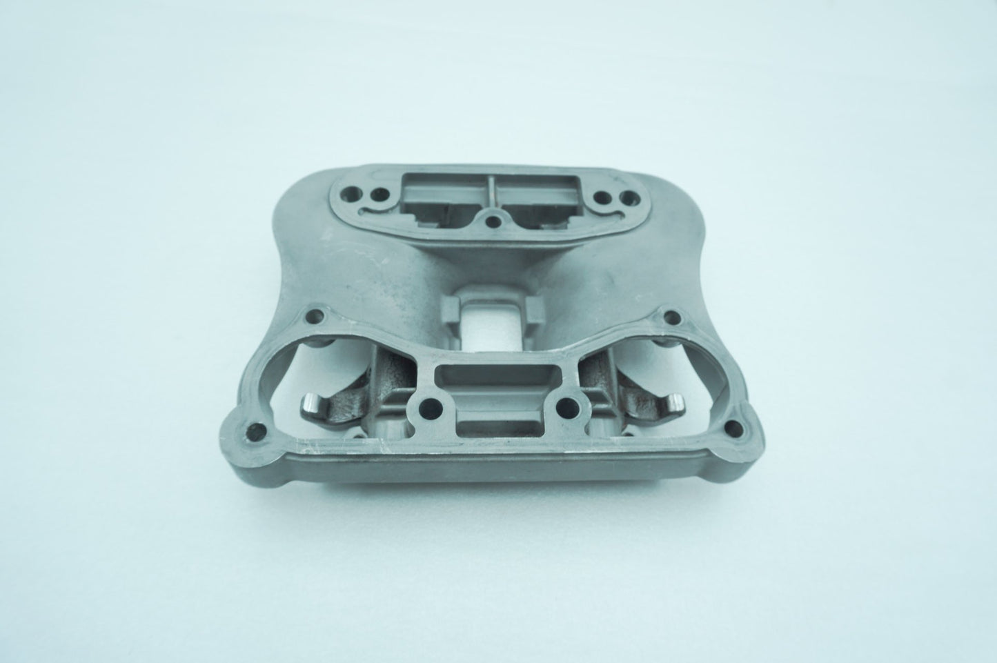 1991 - 2003 Harley-Davidson Sportster  Twin Cam Lower 1 Rocker Box 17543-99A 17501-86B