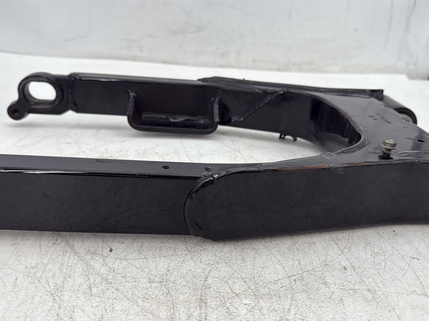 2005 Harley Electra Glide Touring Ultra FLHTCUI OEM Rear Fork Swingarm Swing Arm