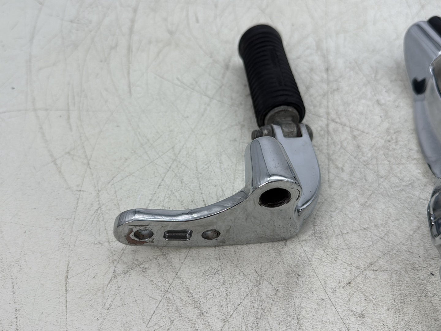 2012 Harley Dyna Super Glide Custom FXDCI OEM Left & Right Driver Step Foot Rest Pegs