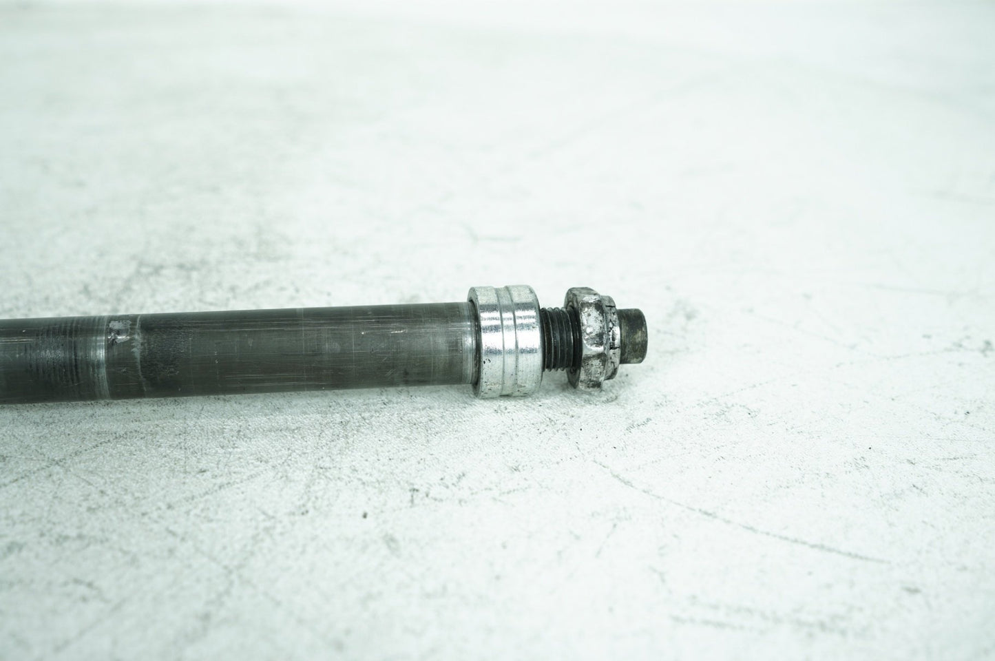 1999 - 2006 Harley-Davidson Touring Electra Glide Ultra Rear Fork Swingarm Pivot Bolt Shaft 47492-89A