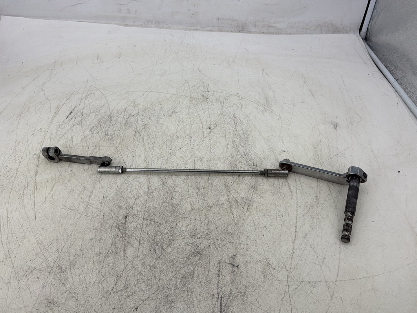 2007 Harley Touring FLHTC Electra Glide Classic OEM Gear Shifter Lever w/ Rod linkage