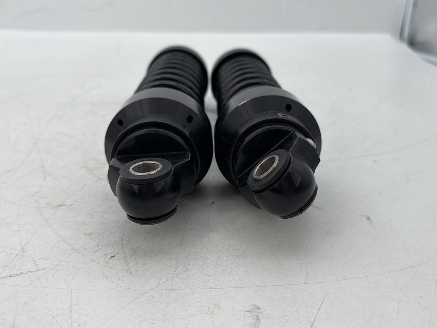 2005 Harley Touring FLHRCI Road King Classic OEM Rear Left Right Shock Absorbers