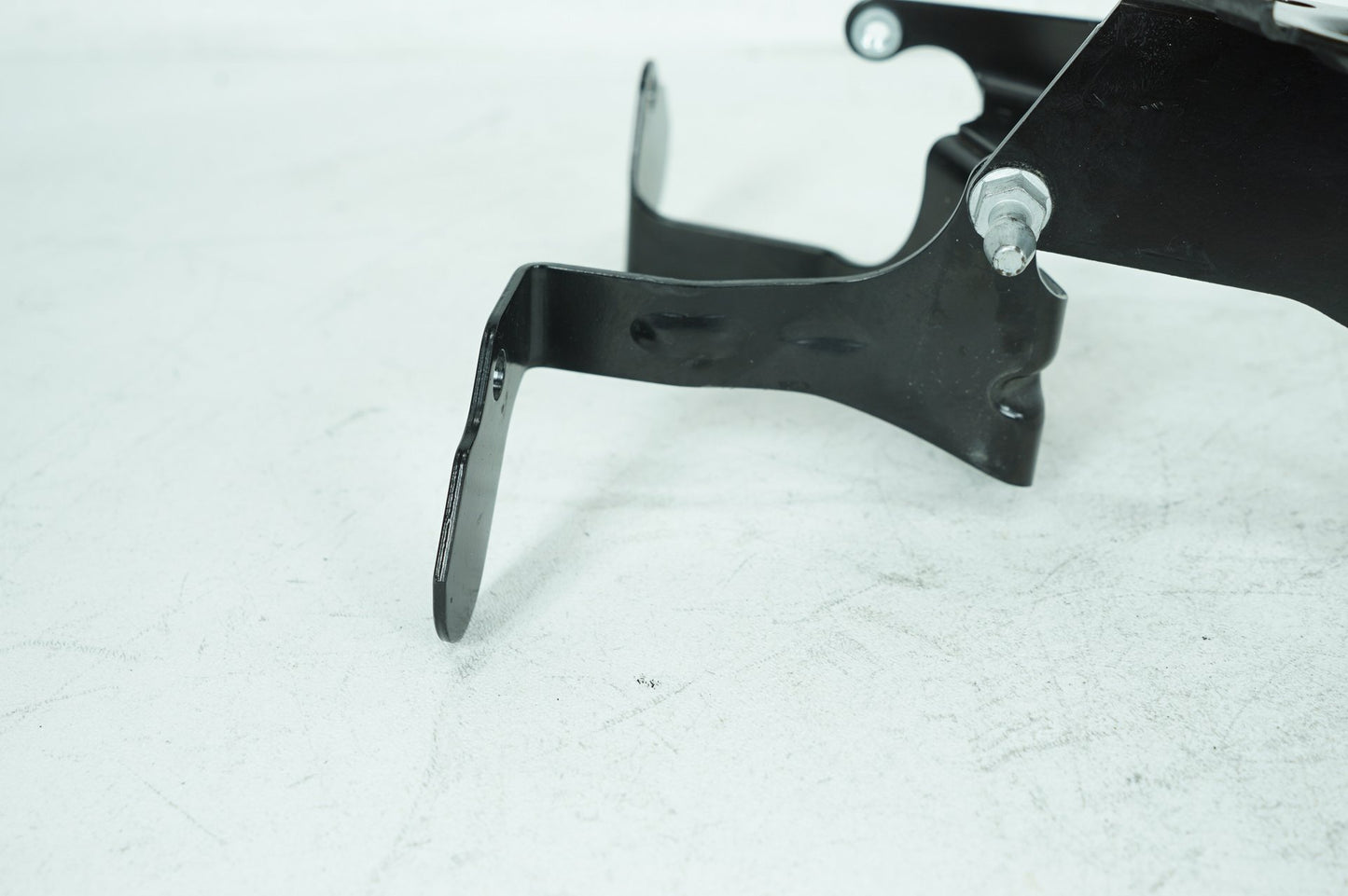 2018 - 2025 Harley-Davidson Softail Street Bob Front Fairing Radio Caddy Mount Holder 47200478