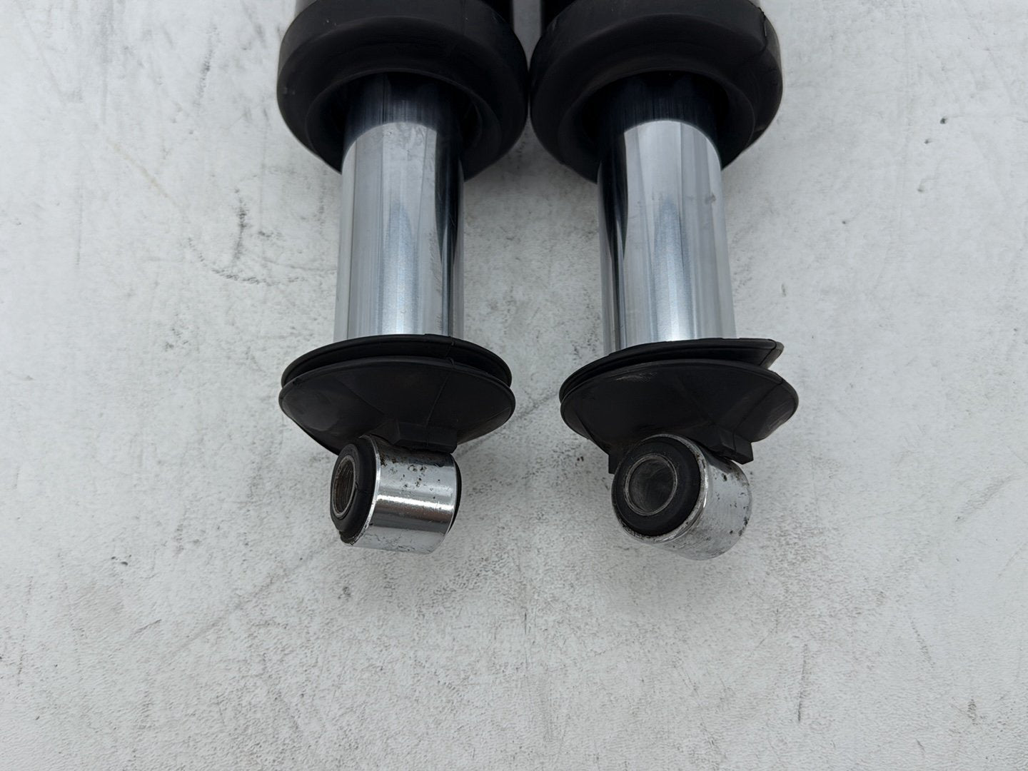 2003 Harley Electra Glide Touring Ultra FLHTCUI OEM Rear Left Right Shock Absorbers