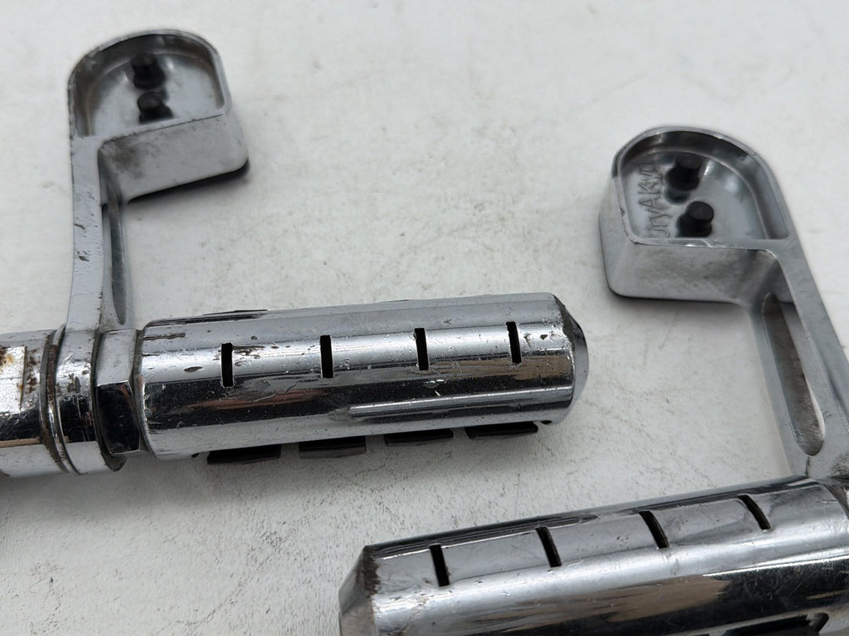 2000 Harley Sportster 883 Custom XL883C OEM Left & Right Driver Step Foot Rest Pegs