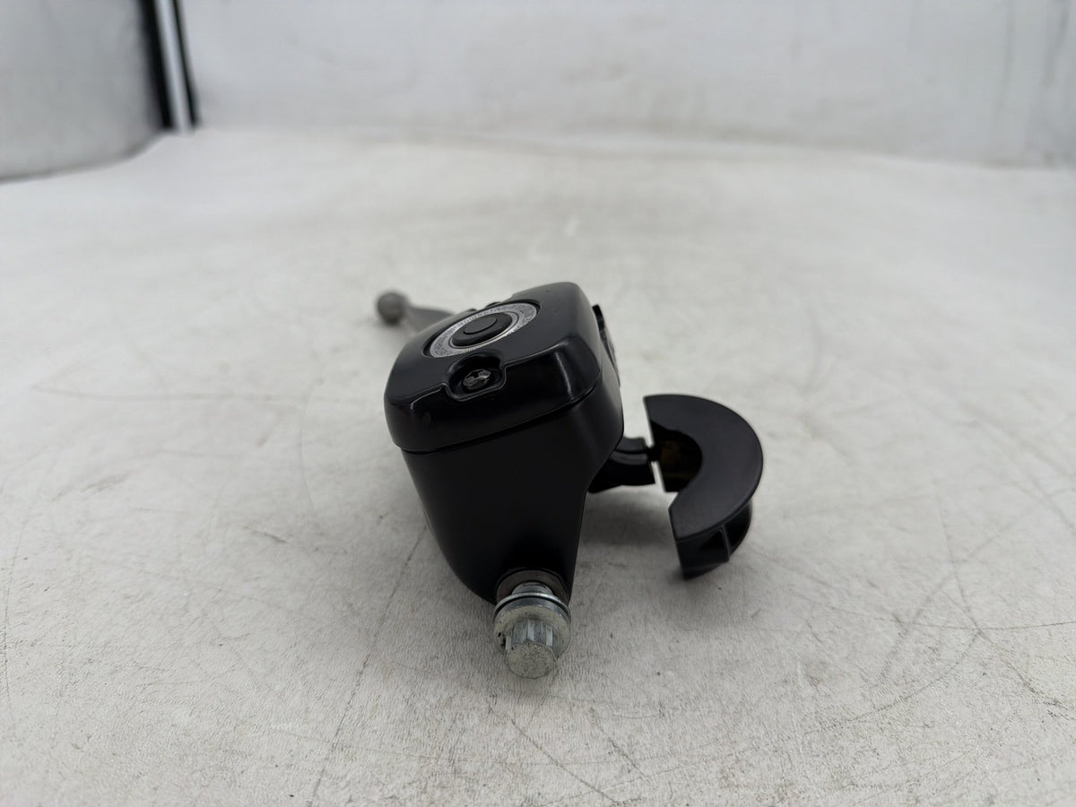 17 Harley Dyna Street Bob OEM Front Right Brake Lever Master Cylinder 9/16" bore