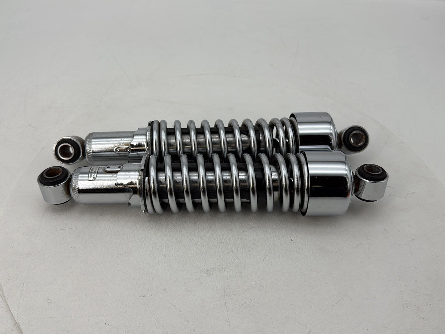 2004 - 2013 Harley-Davidson Sportster 883 Custom Rear Left Right Shock Absorbers  	54568-04