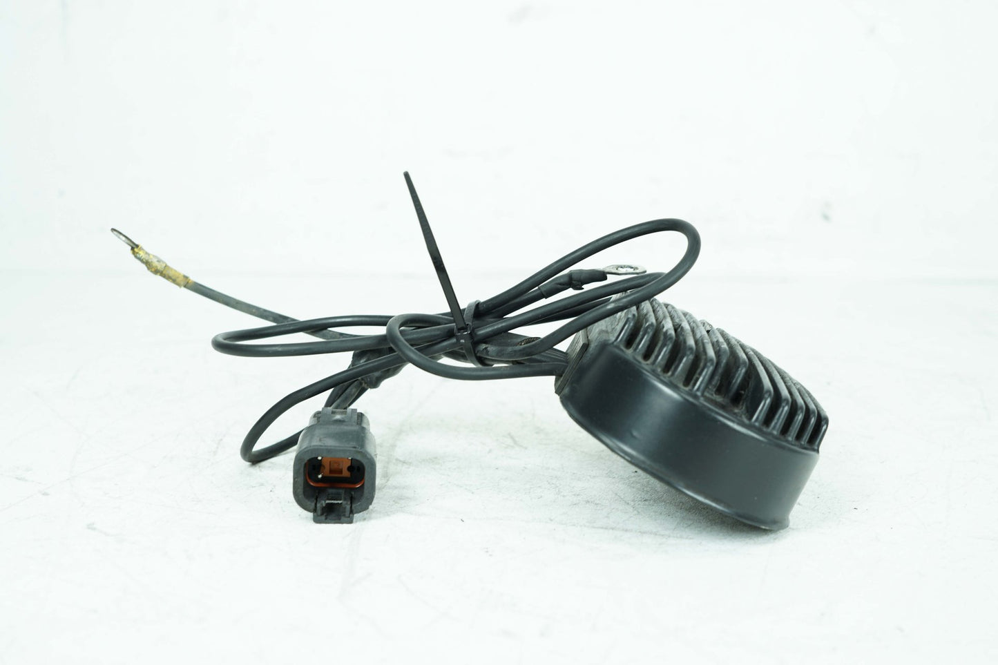 2000 - 2006 Harley-Davidson Softail Fat Boy Voltage Regulator Rectifier  74540-01