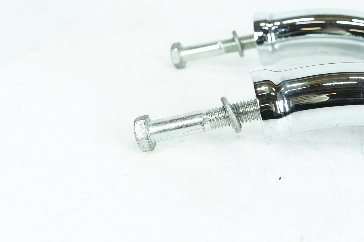 1999 - 2006 Harley-Davidson Softail Deluxe Front Handlebar Riser Top Clamp Chrome 55903-05