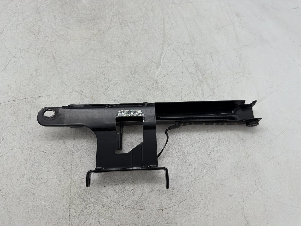 2001 Harley Fat Boy Softail FLSTFI OEM Seat Bracket Mount Support Mounting