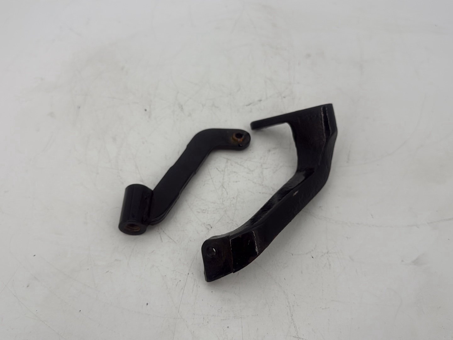 2005 Harley Touring FLHRCI Road King Classic OEM Right 1 Footboard Mount Bracket