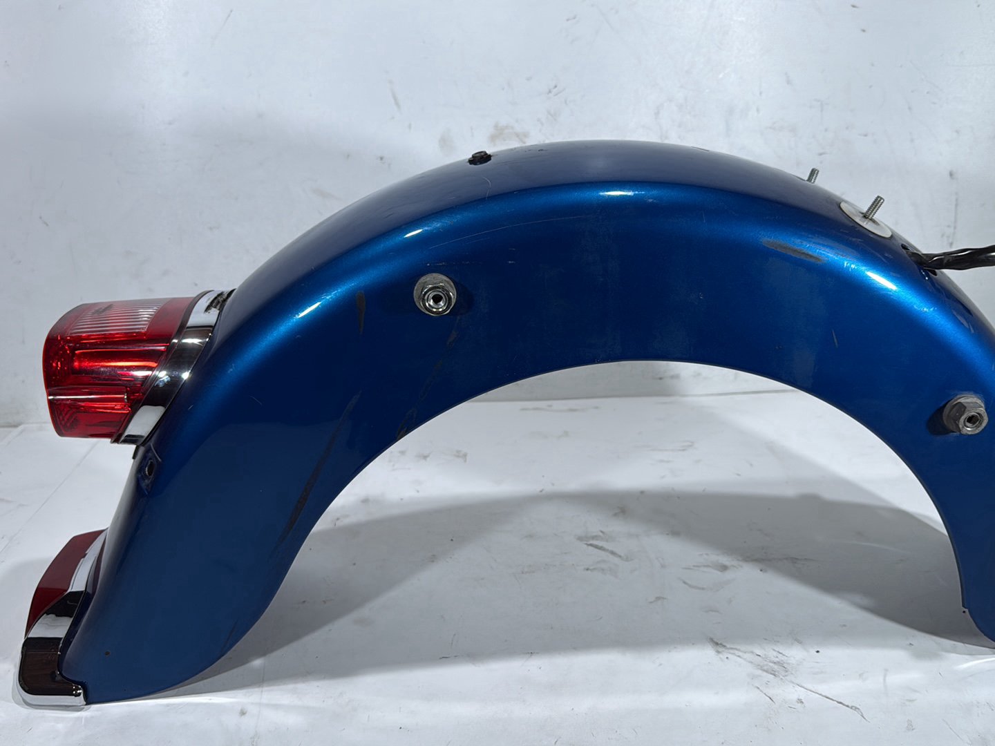 05 Harley Electra Glide Touring Ultra OEM Rear Wheel Fender Taillight Brake Lamp