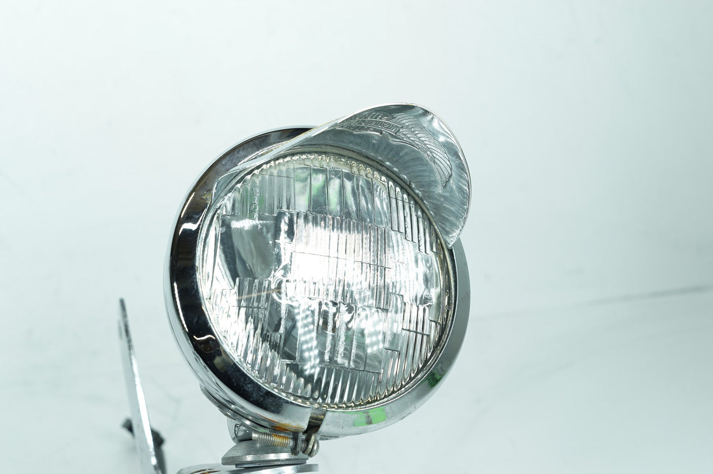 1999 - 2006 Harley-Davidson Touring Electra Glide Classic Front Turn Signal Indicators Aux Light Bar 68712-94A