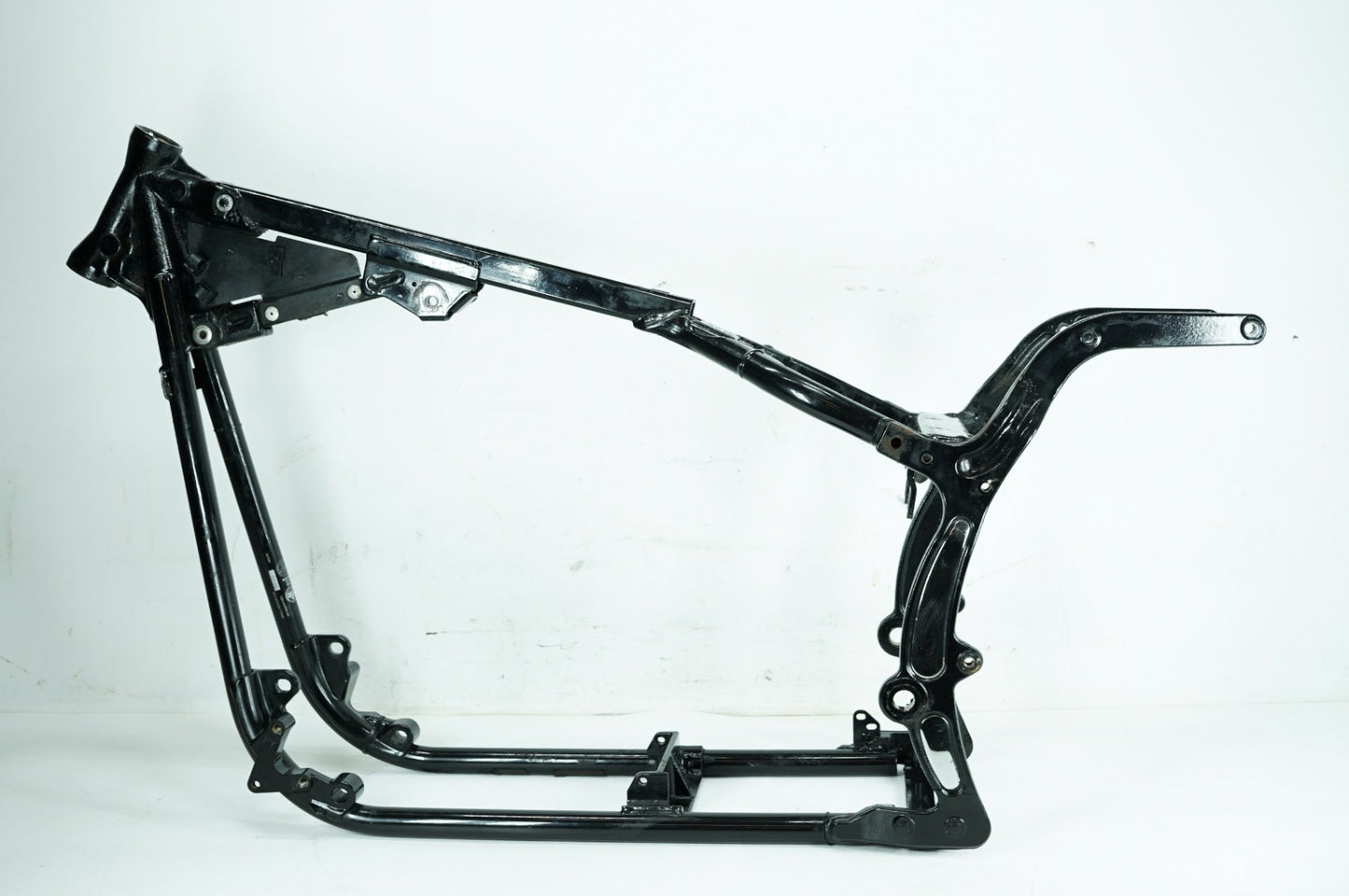 2000 - 2006 Harley-Davidson Softail Heritage Classic Body Main Frame Chassis SLVG 47008-00C