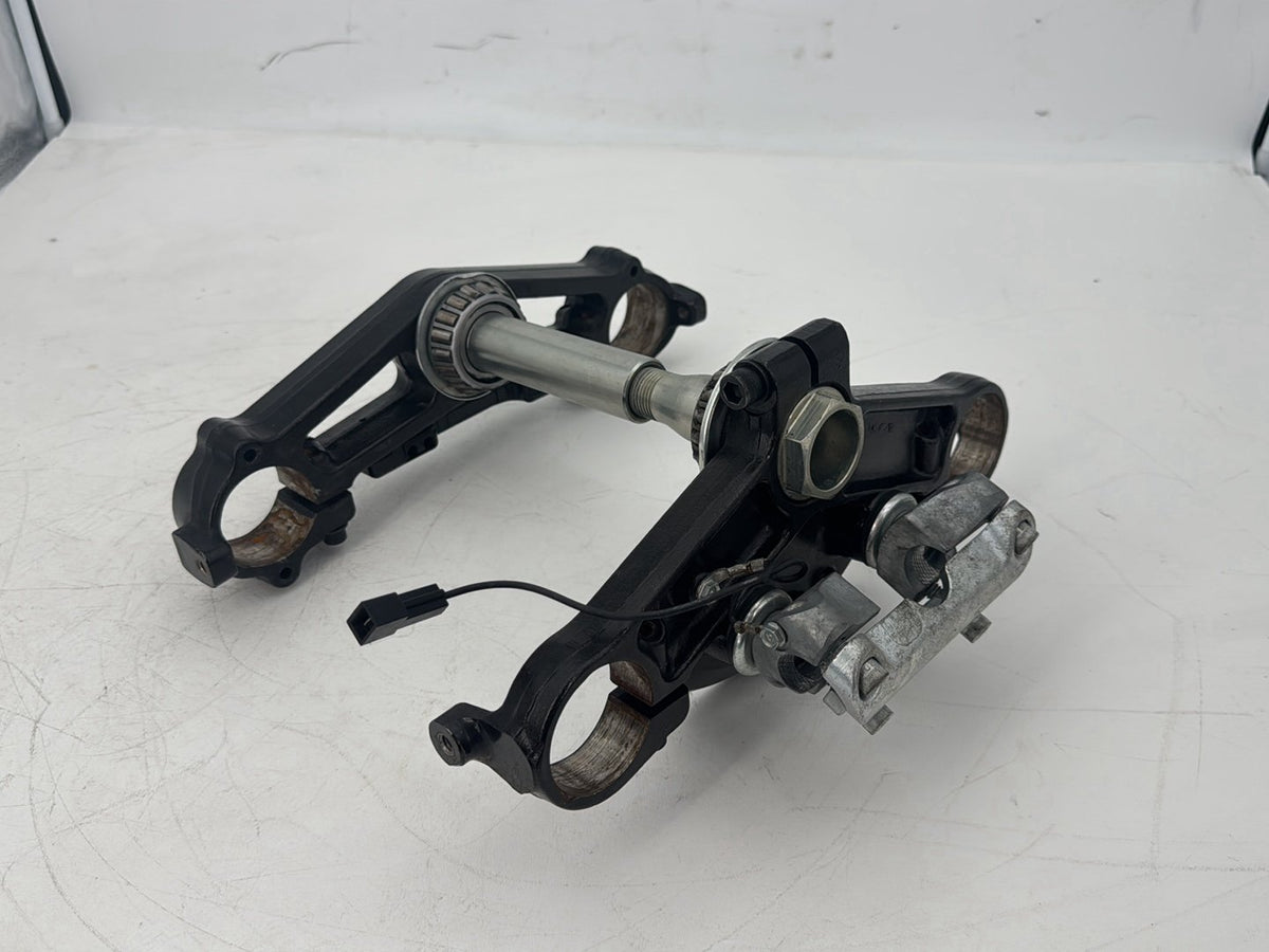2008 - 2016 Harley-Davidson Touring Electra Glide Ultra Front Fork Upper Lower Triple Tree 45700020