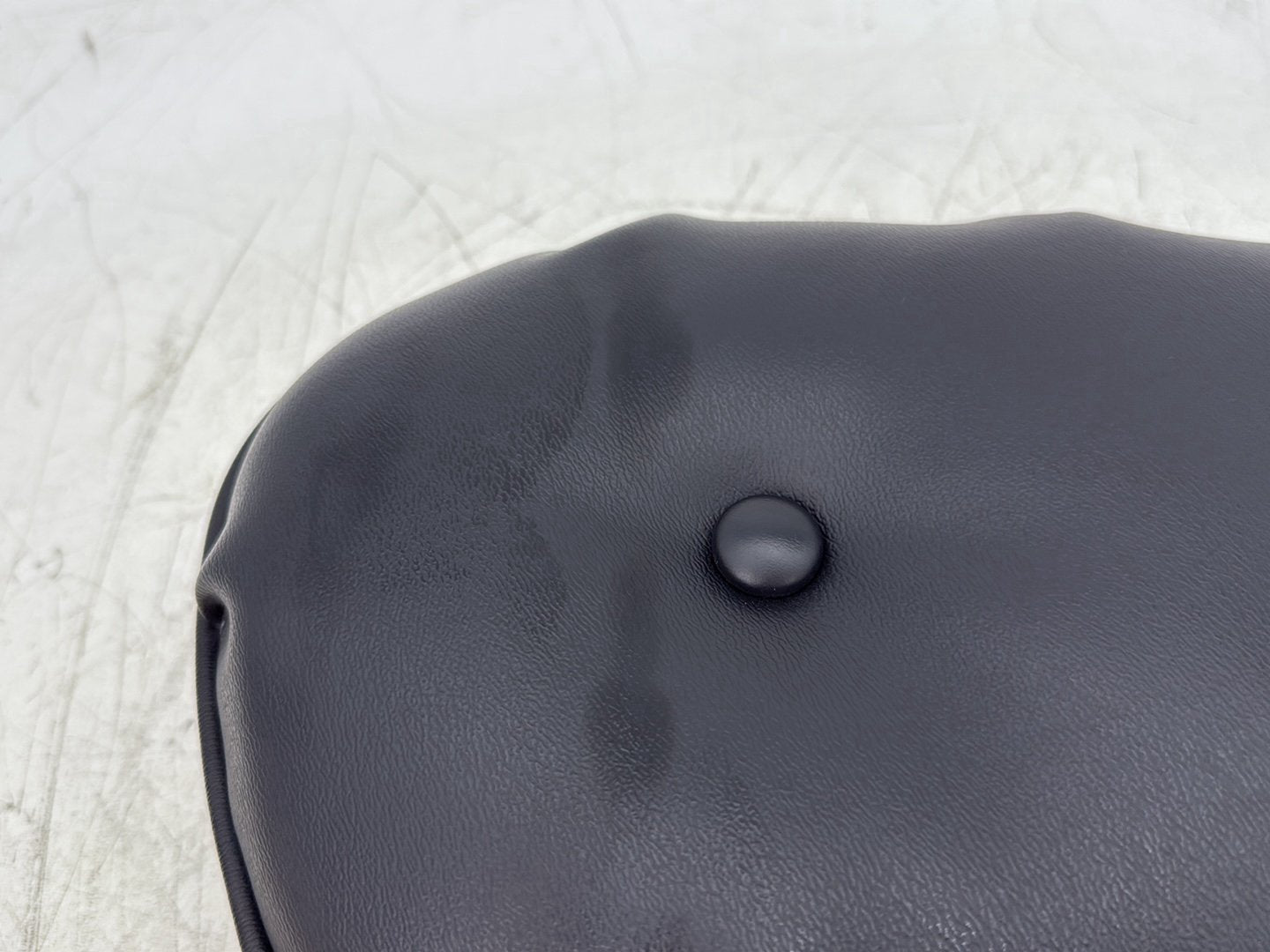 1998 Harley Touring FLHTCUI Electra Glide Ultra OEM Rider Driver Backrest Adjustable Cushion Pad