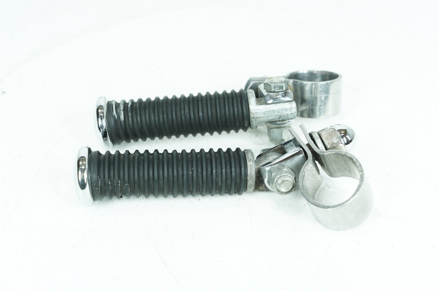 1999 - 2006 Harley-Davidson Touring Electra Glide Classic Front Right Left Highway Foot Pegs 50907-69A