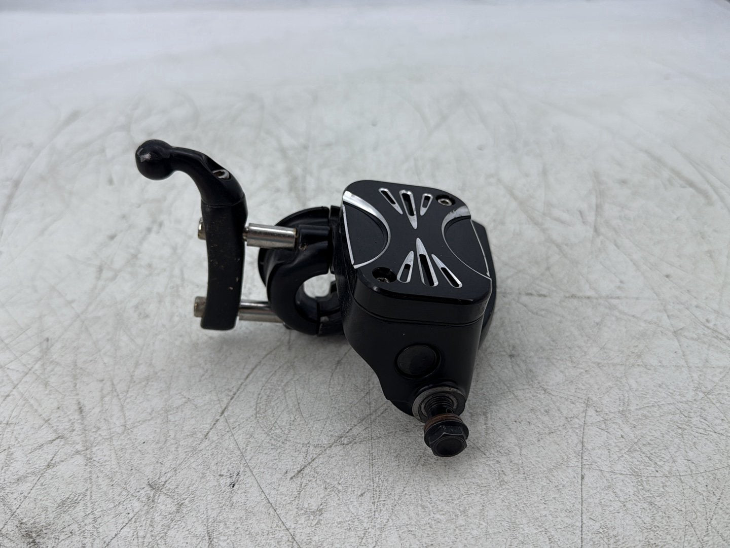 2015 Harley Road Glide Touring FLTRXS OEM Front Right Hand Brake Lever Master Cylinder Reservoir