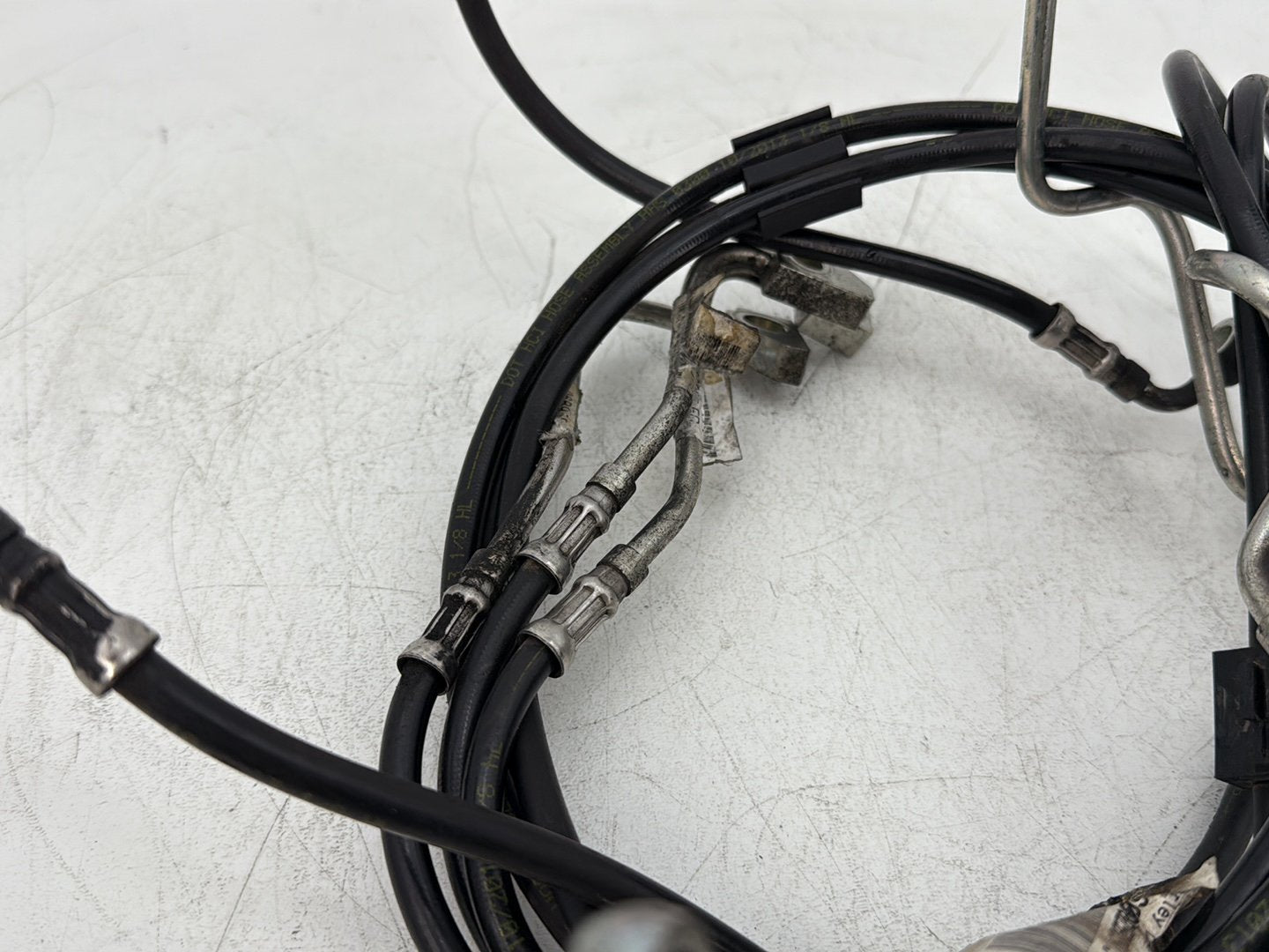2014 Harley Street Glide Touring FLHXS OEM Front Brake Hose Line Pipe ABS