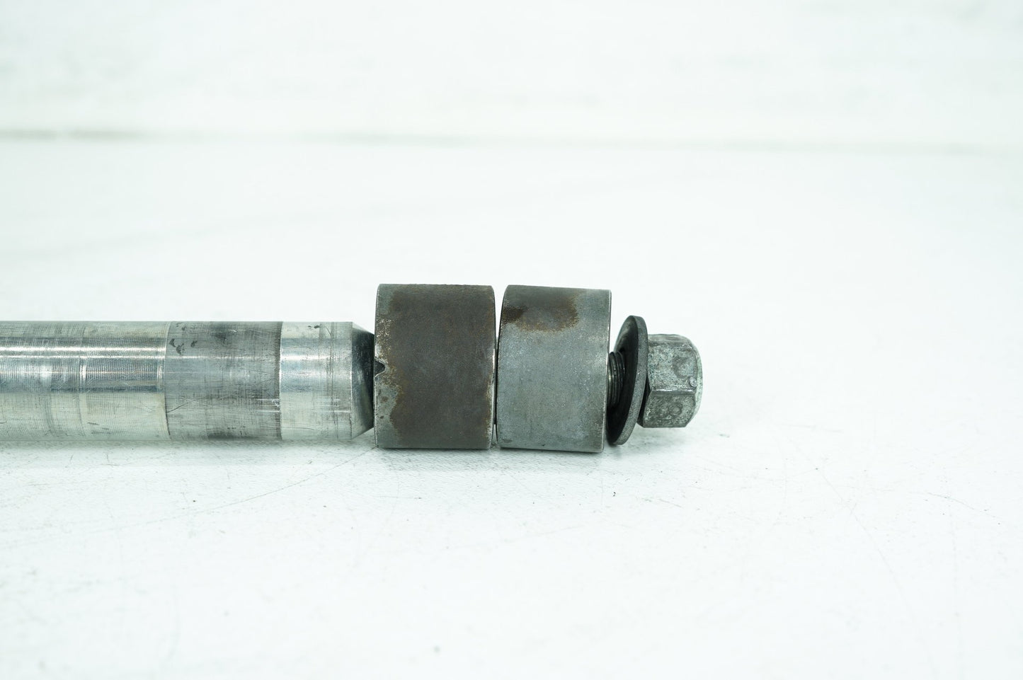 1999 - 2006 Harley-Davidson Touring Electra Glide Classic Front Wheel Axle Bolt Shaft 43364-00