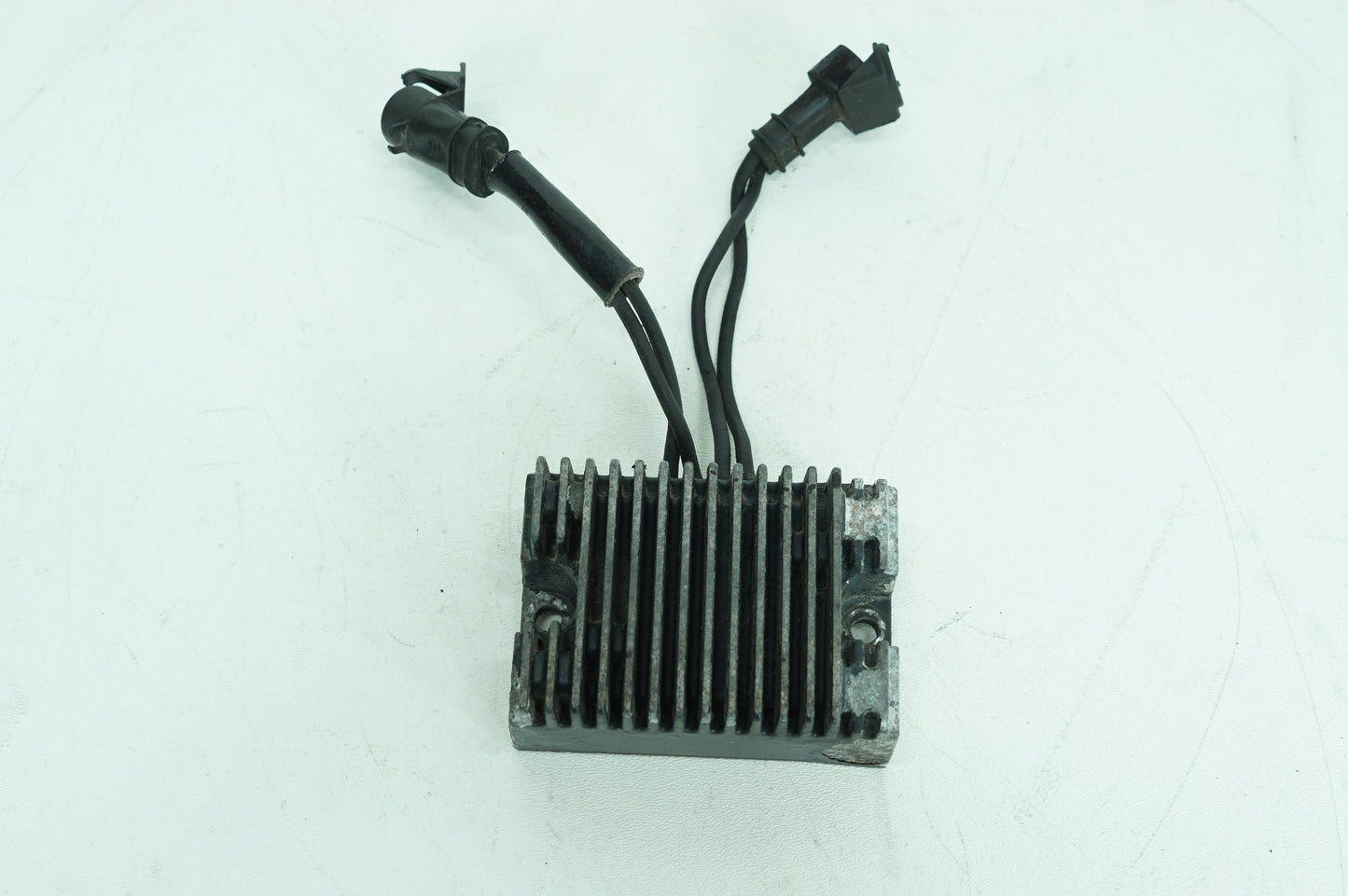2004 - 2013 Harley-Davidson Sportster Custom Voltage Regulator Rectifier  74546-07