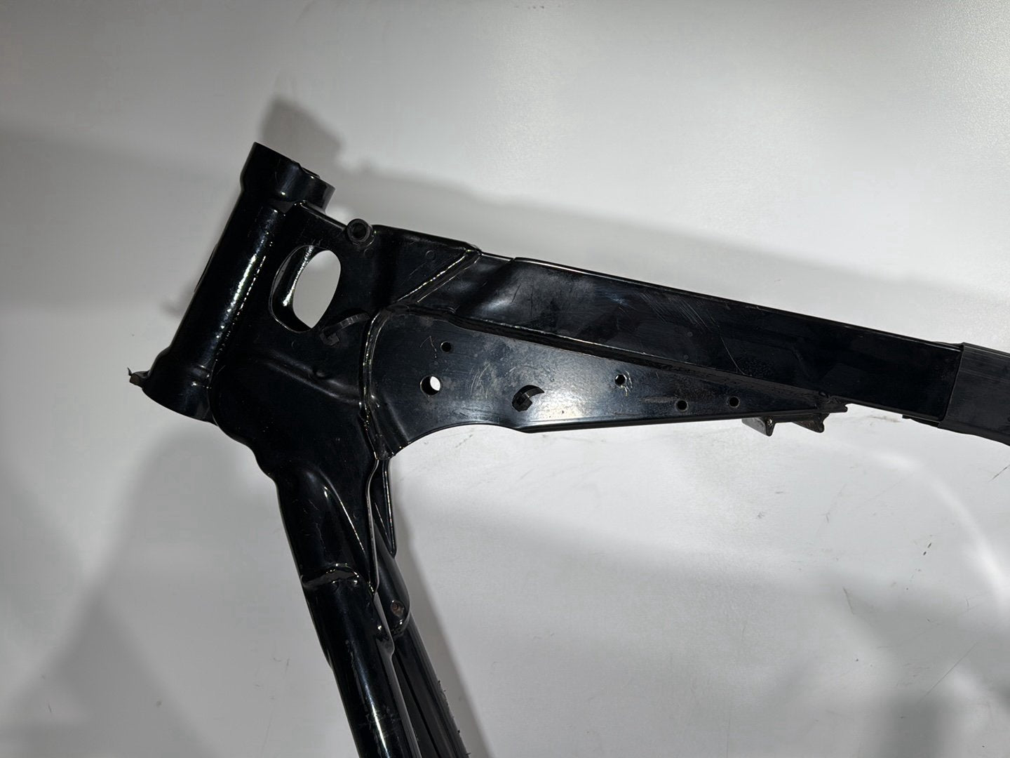 2007 Harley Dyna Street Bob FXDBI OEM Body Main Frame Chassis SLVG