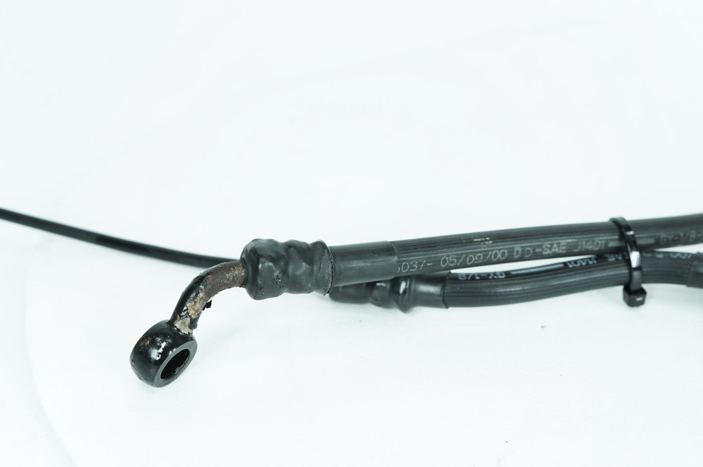 1999 - 2006 Harley-Davidson Dyna Wide Glide Front Brake Hose Line Pipe  	45112-96A