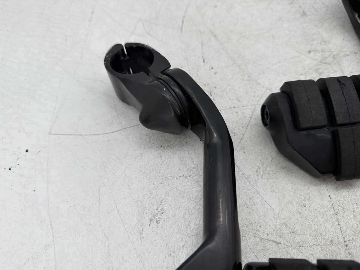 2010 Harley Road King Touring Police OEM Front Right Left Highway Foot Pegs
