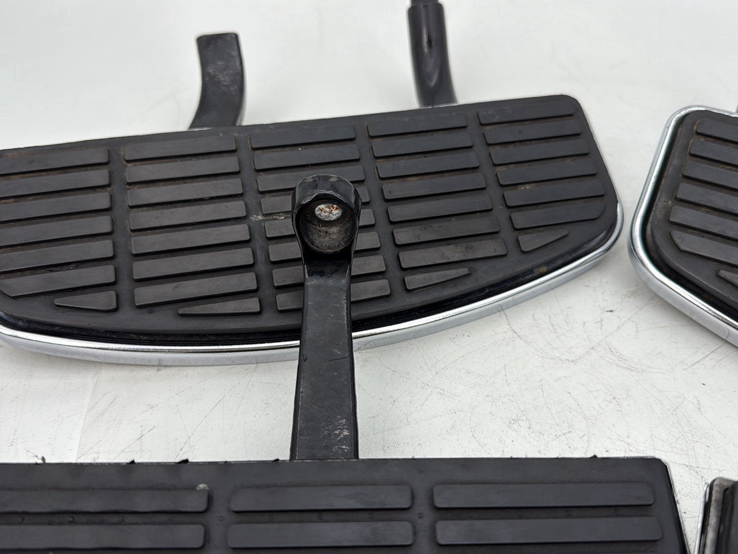 95 Harley Electra Touring Classic Left Right Driver &amp; Pass Floorboard Foot Rest