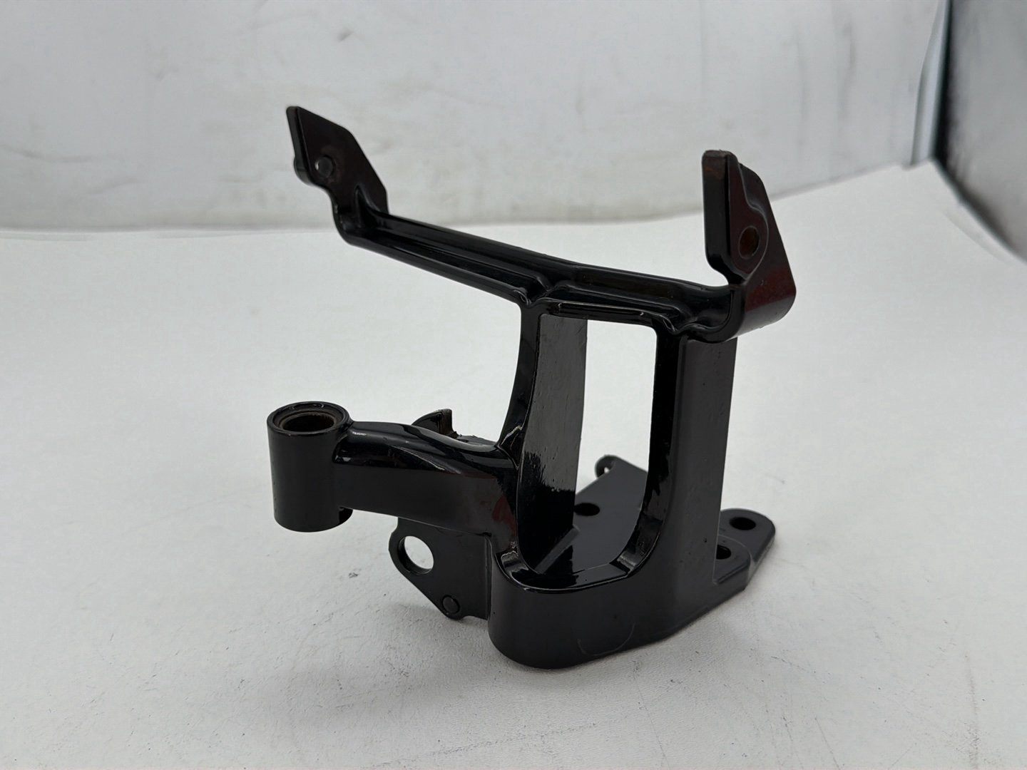 2011 Harley Heritage Softail Classic FLSTC OEM Left 1 Footboard Mount Bracket