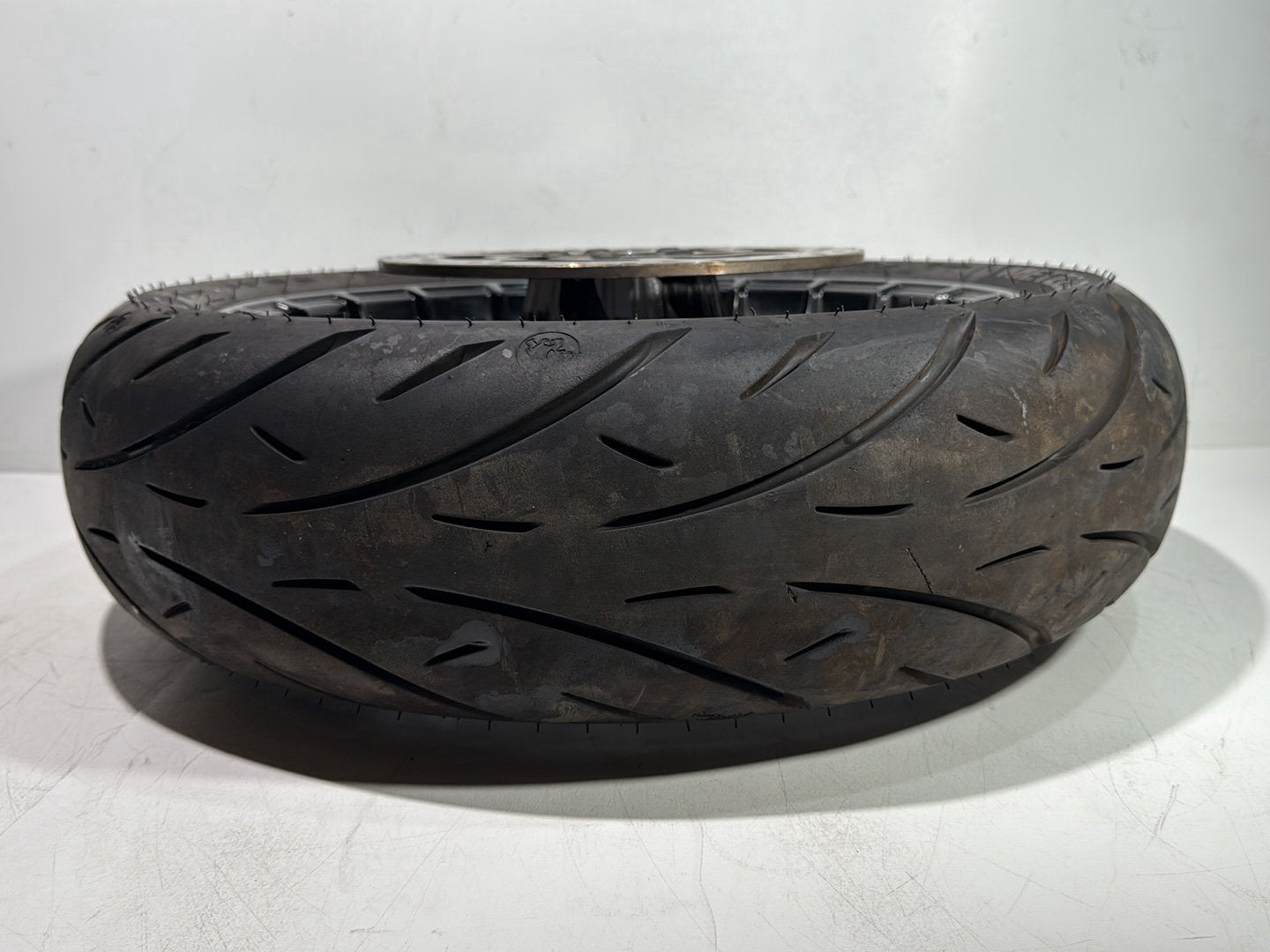 2019 - 2023 Harley-Davidson Touring Road King Special Rear Wheel Rim Tire 40900484A