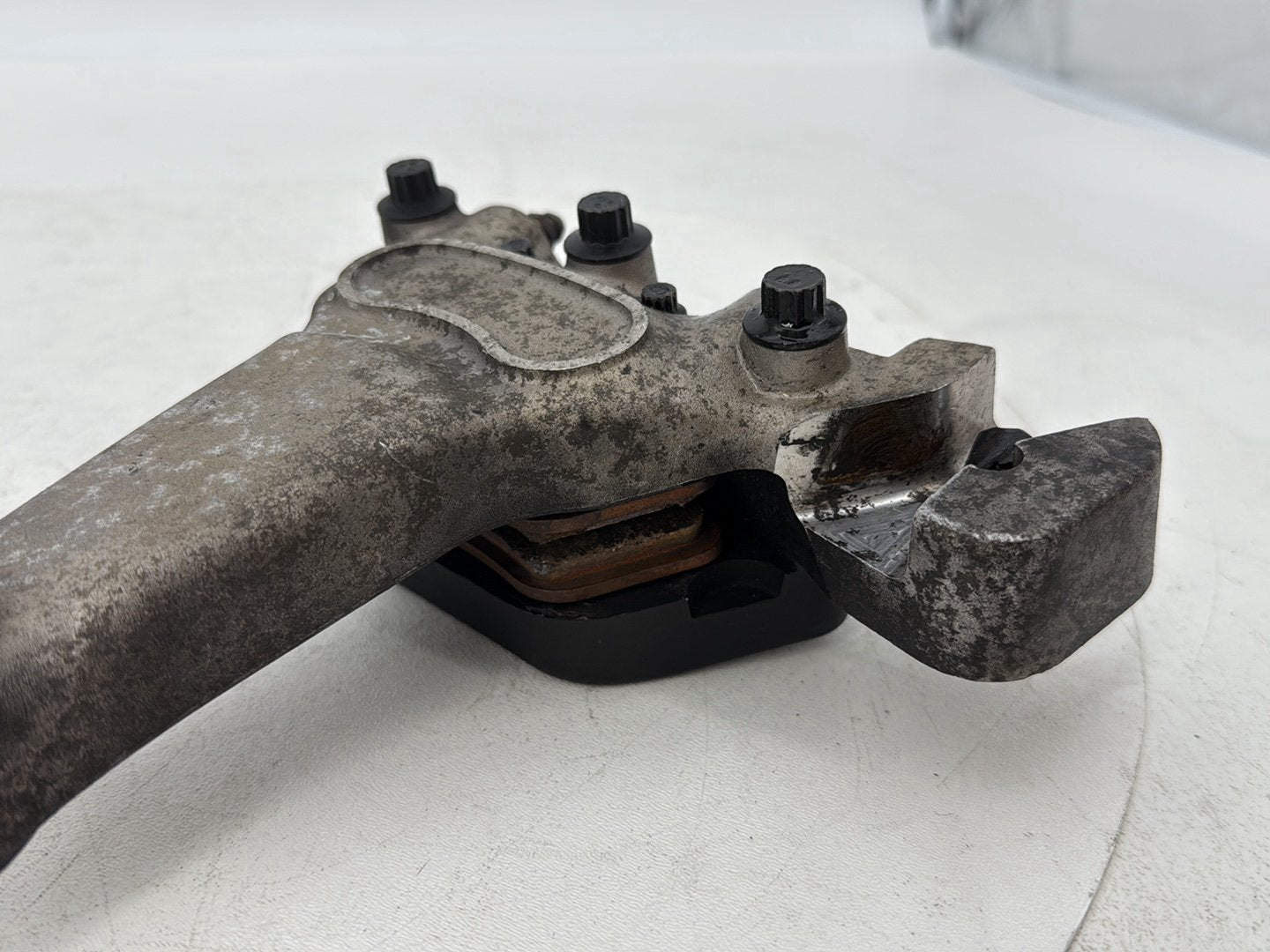 1999 - 2006 Harley-Davidson Touring Electra Glide Rear Back Brake Caliper 44080-02C