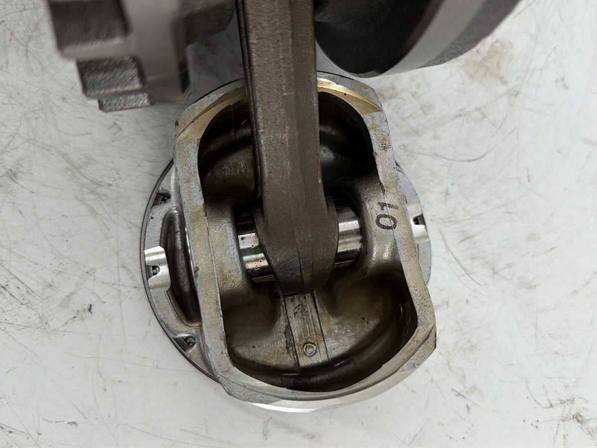 2015 Harley Electra Glide Ultra Low Twin Cam Engine Crank Shaft Flywheel Pistons