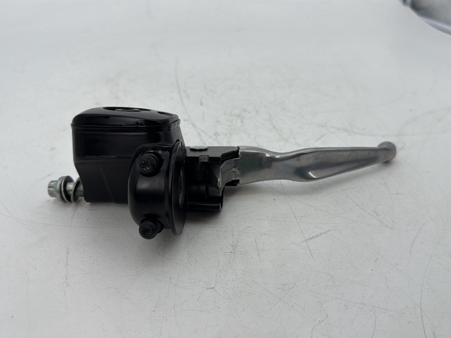 2002 Harley Dyna FXD Super Glide OEM Front Right Brake Lever Master Cylinder
