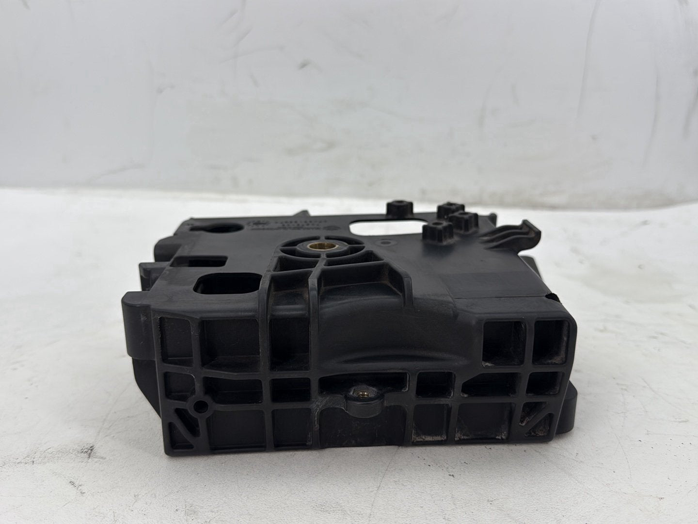 2006 Harley Dyna Super Glide Custom FXDCI OEM Battery Tray Bracket Holder Carrier
