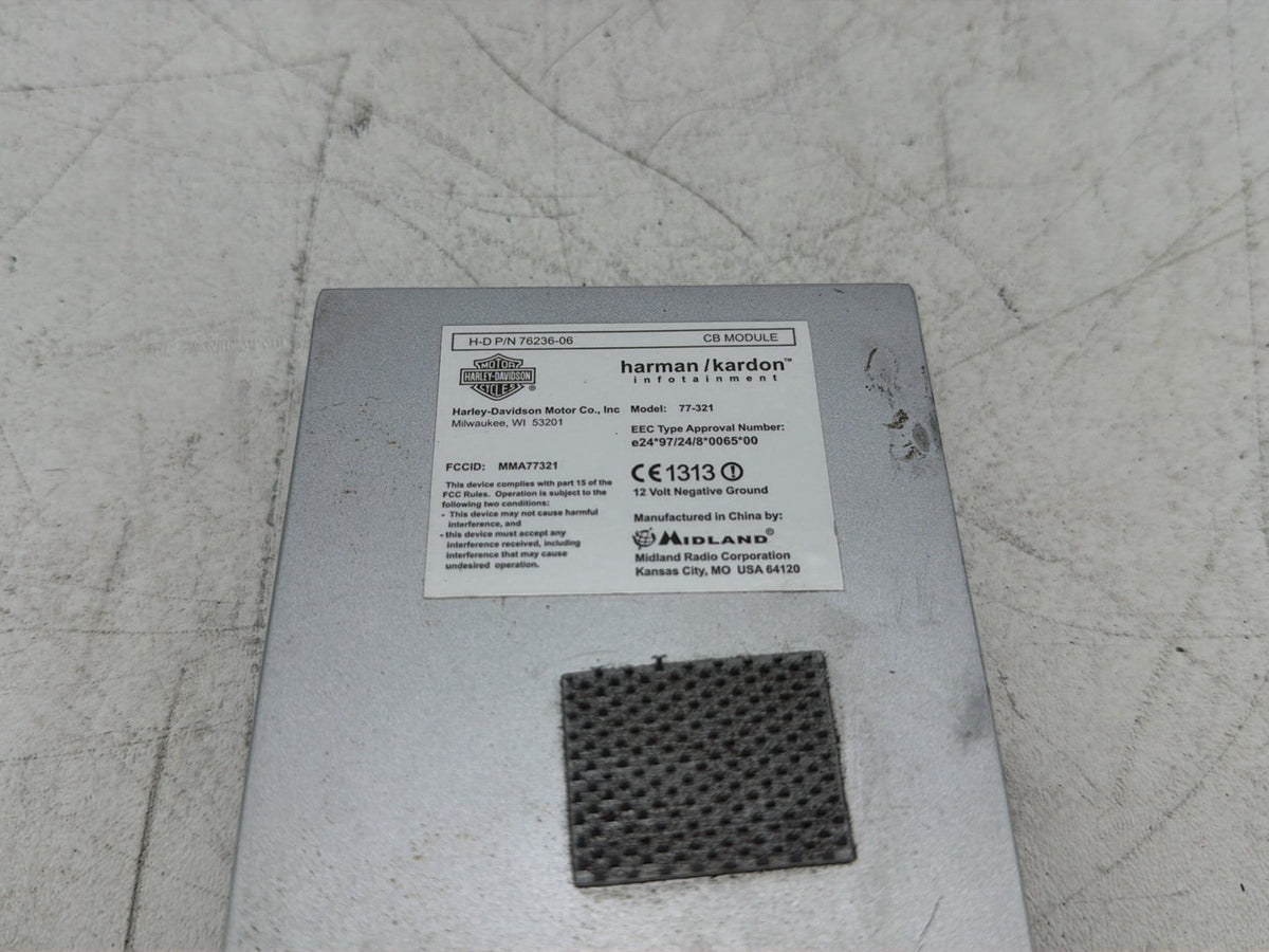 06 Harley Electra Glide Touring Ultra FLHTCUI OEM CB Harman Kardon Radio Module