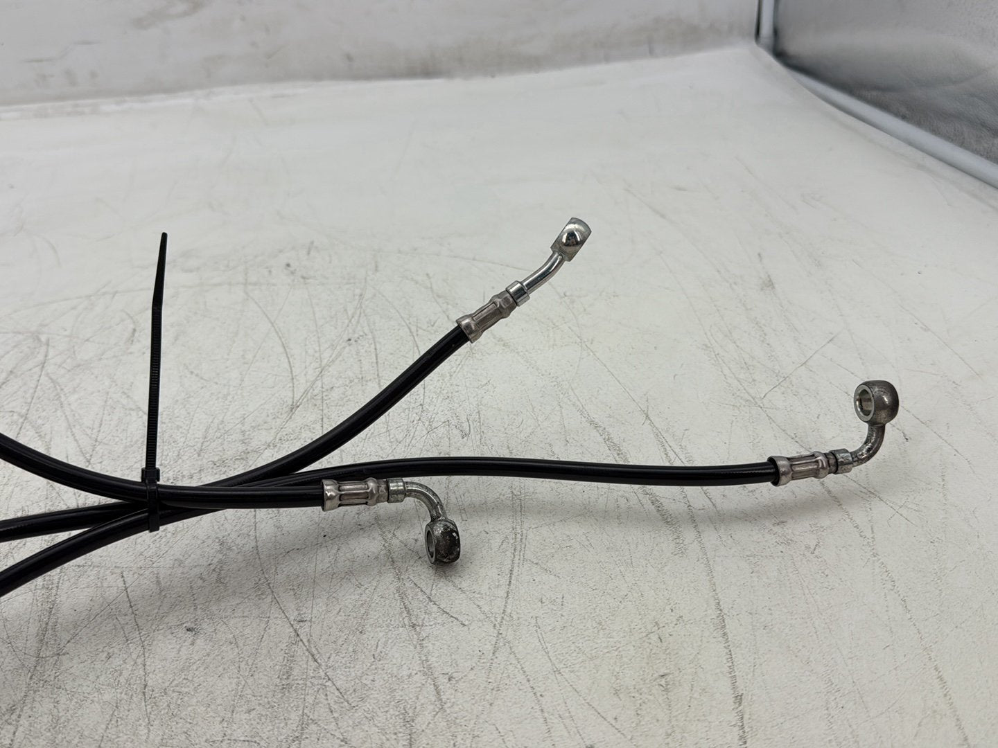 2012 Harley Street Glide Touring FLHX OEM Front Brake Hose Line Pipe ABS