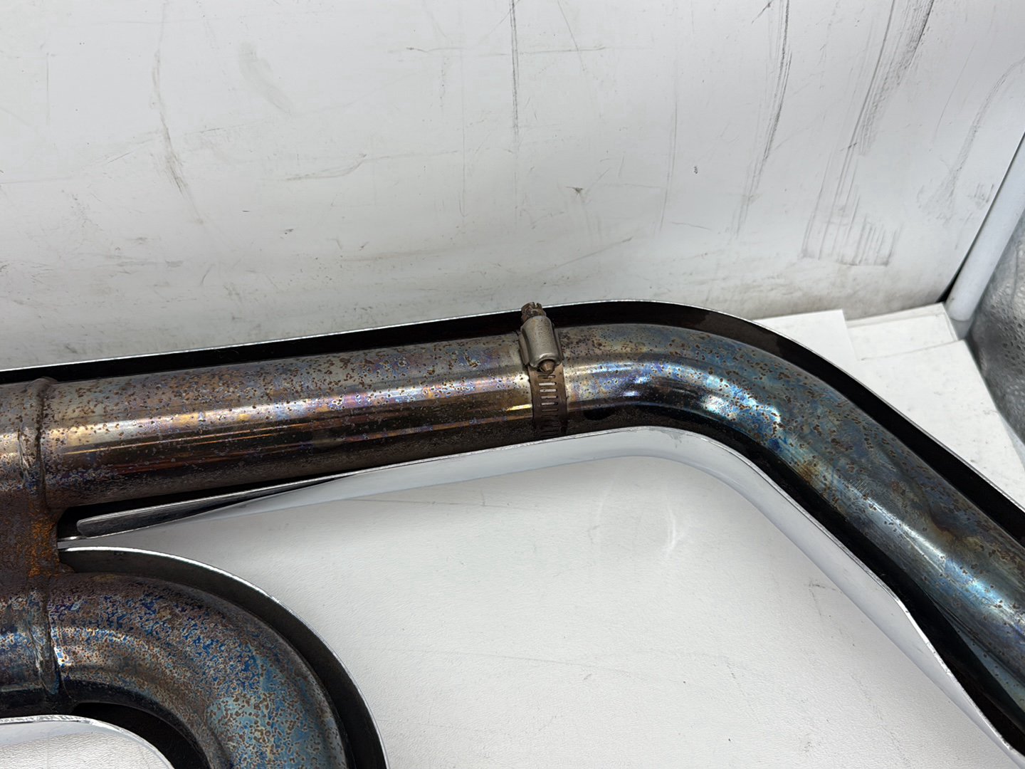 2010 Harley Dyna Fat Bob FXDF Exhaust Header Pipes Vance & Hines SCRATCHED
