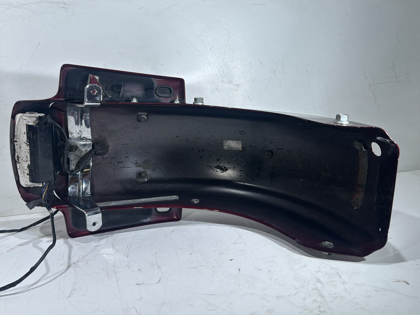 2014 Harley Street Glide Touring FLHXS OEM Rear Wheel Fender & Turn Signals Bar