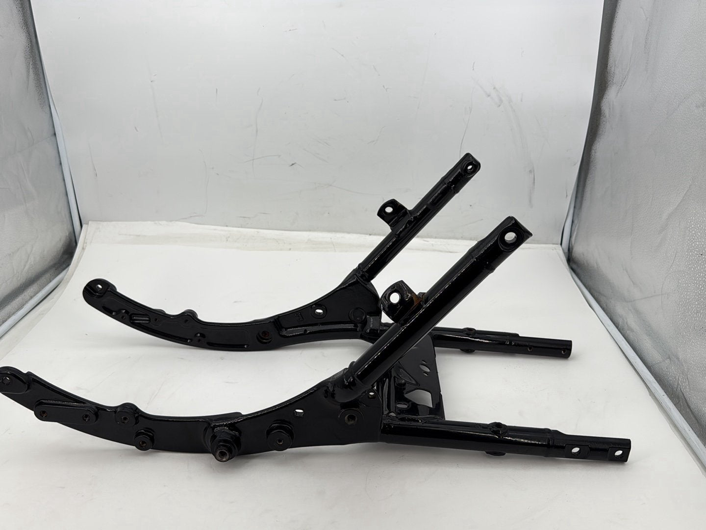 11 Harley Road King Touring Classic OEM Rear Back Sub Frame Rail Bar 48079-09BHP