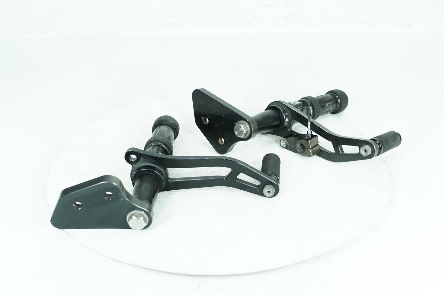 2007 - 2017 Harley-Davidson Dyna Street Bob Left & Right Driver Step Foot Rest Pegs TARAZON