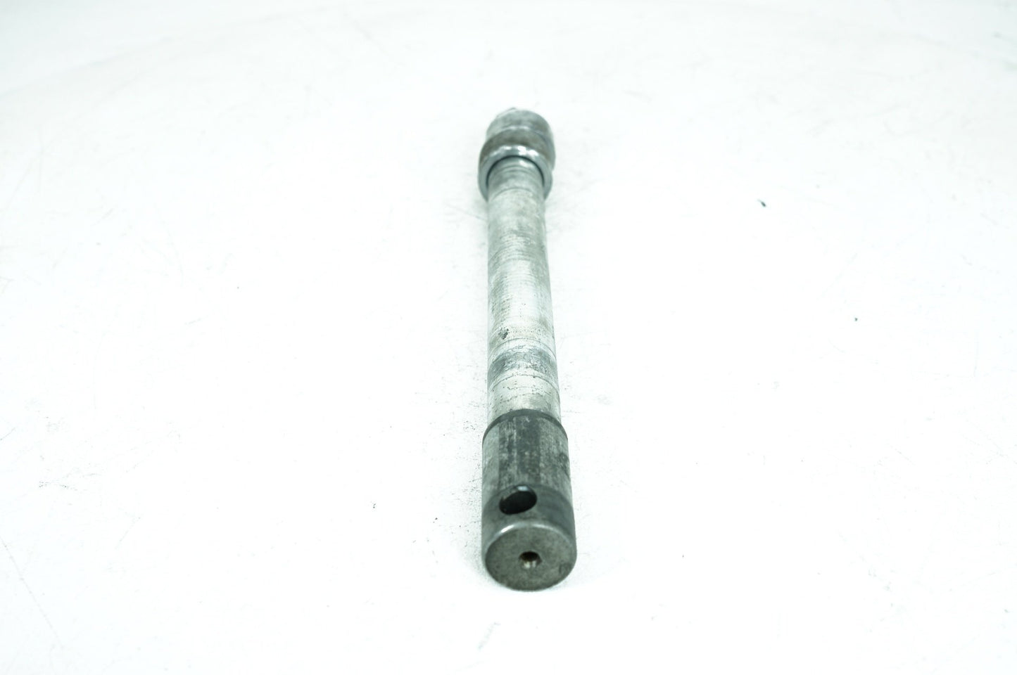1999 - 2006 Harley-Davidson Touring Electra Ultra Classic Front Wheel Axle Bolt Shaft 43364-00