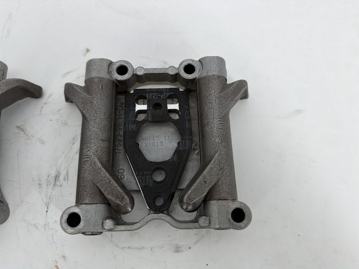 2016 Harley Touring FLHXS Street Glide OEM Engine Twin Cam Rocker Arms 17593-99