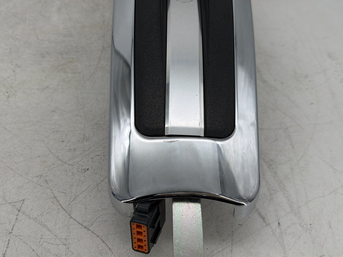 2011 Harley Electra Glide Touring Ultra OEM Fuel Gas Tank Dash Console NOKey
